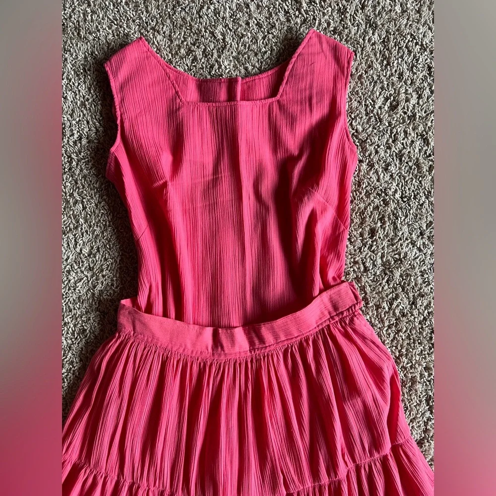 VINTAGE HANDMADE, One-Of-A-Kind Hibiscus Pink Tiered Skirt Set. - Picture 6 of 16
